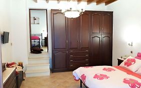 Apiranthos Diamond Maisonette In Naxos